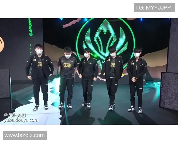 南京网球队战术解析:如何在比赛中提升团队协作与个人技术 南京网球队战术解析:如何在比赛中提升团队协作与个人技术