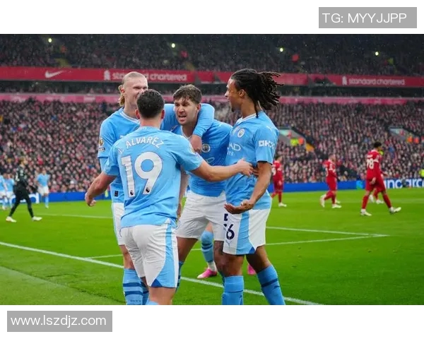 曼城与利物浦足球对决展现英超巅峰对抗的激情与魅力