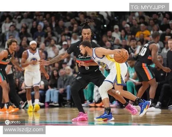 马刺与勇士激战即将开启11月19日直播精彩不容错过